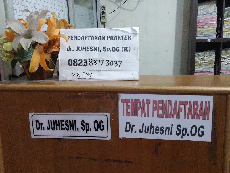 Dokter Juhesni. SpOG in Kota Dumai