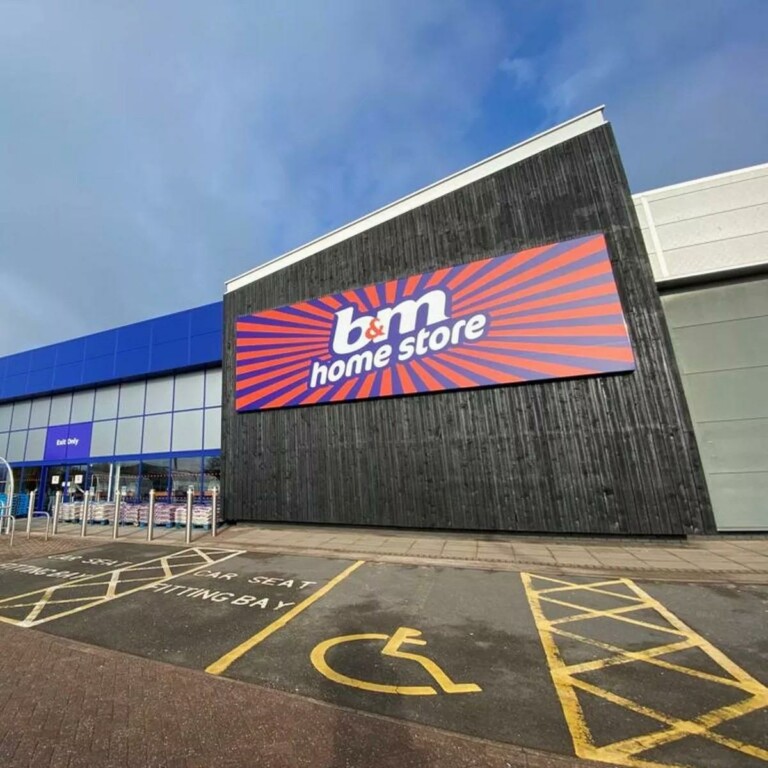 Find Out the Top 10 Largest B&M Stores in the UK! - Ulastempat ...