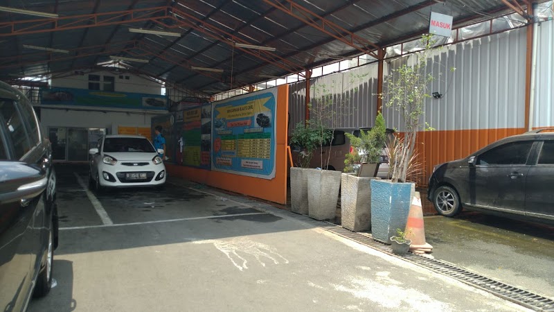 Cuci mobil otomatis di Kota Depok