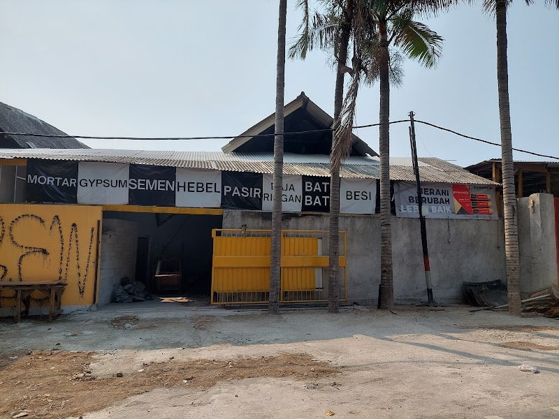 Foto Toko Bahan Bangunan yang ada di Matraman, Jakarta Timur