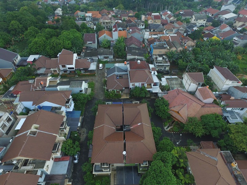 Komplek Perumahan Islami Nur-Az yang ada di Ciracas, Jakarta Timur