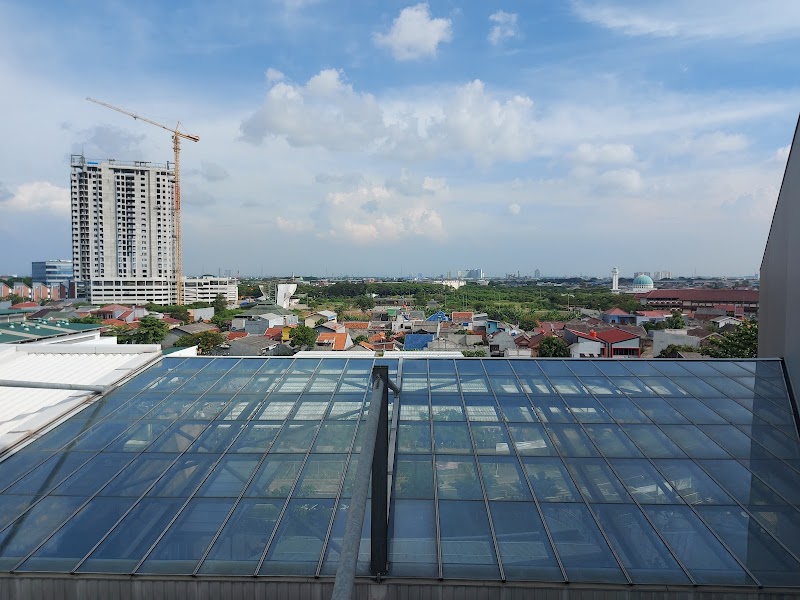 Salah satu playground yang ada di Cakung, Jakarta Timur