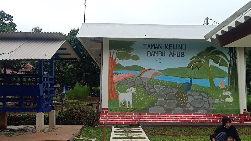 Salah satu playground yang ada di Cipayung, Jakarta Timur