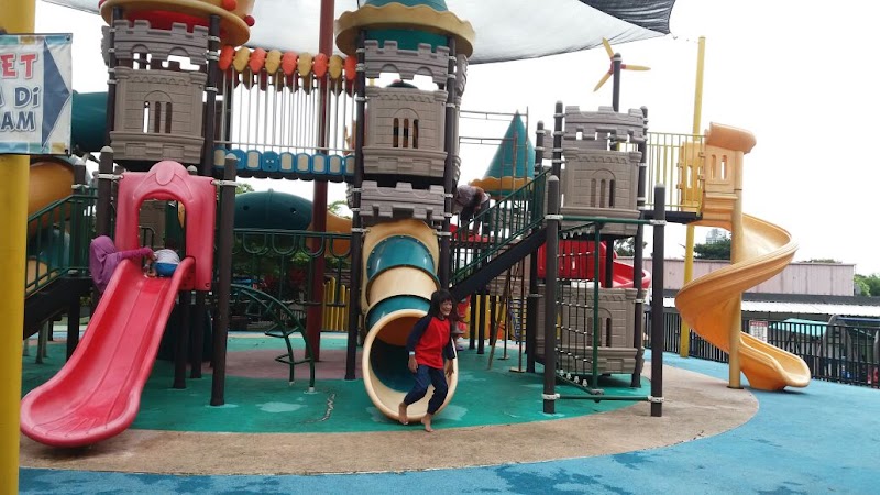 Salah satu playground yang ada di Pasar Minggu, Jakarta Selatan