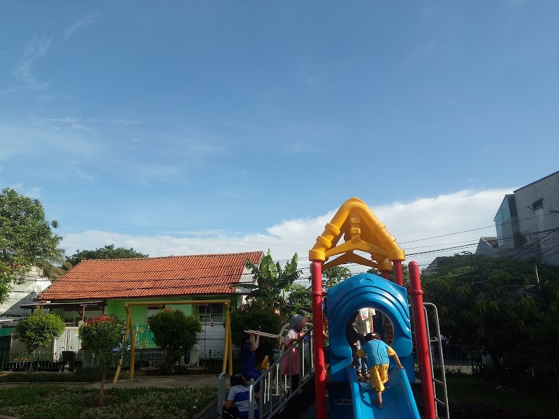 Salah satu playground yang ada di Tambora, Jakarta Barat