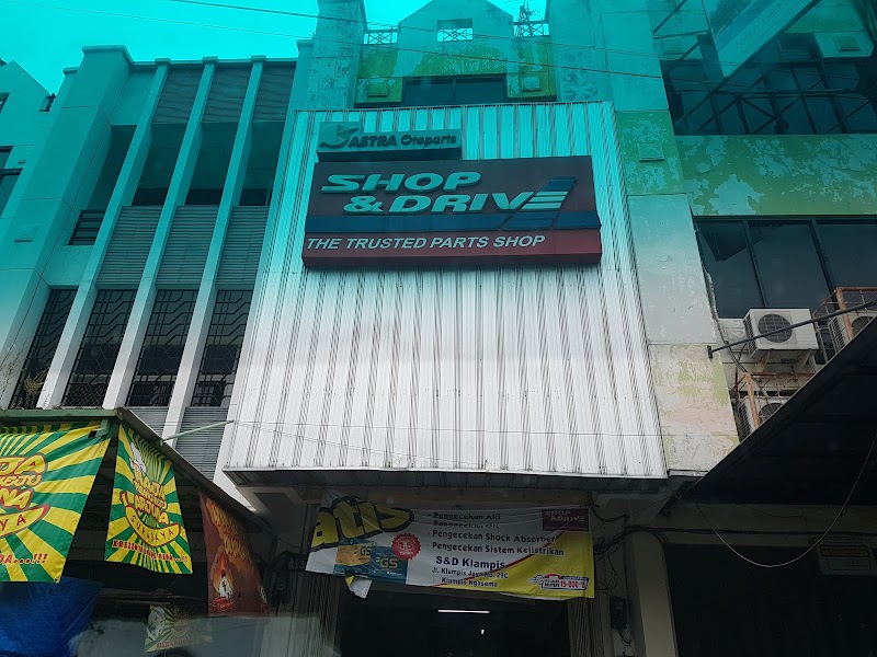 SHOP & DRIVE GUNUNG SARI SBY di Surabaya