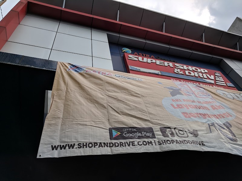 Shop & Drive Karangploso di Malang