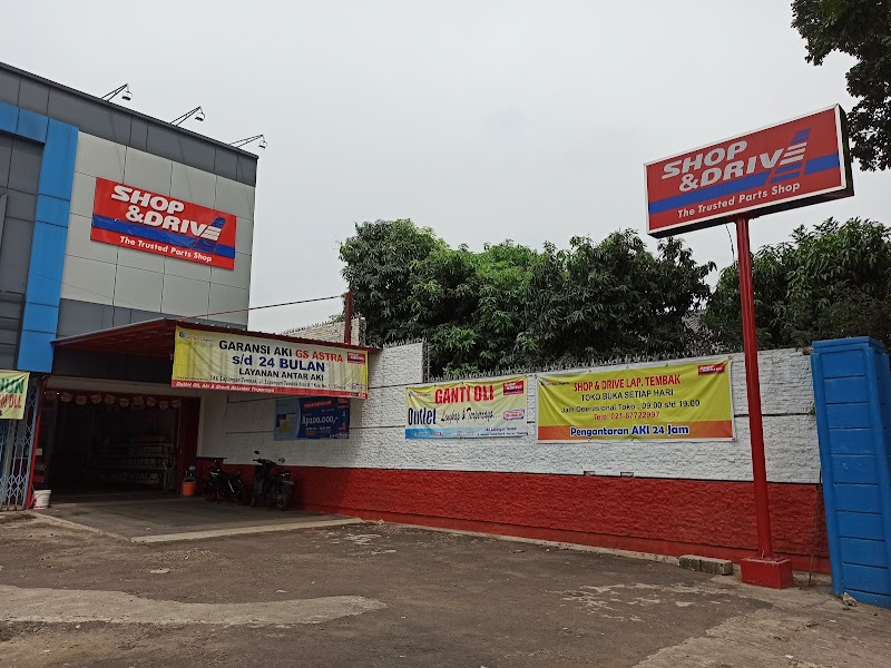 Shop & Drive Lapangan Tembak Cibubur di Jakarta Timur