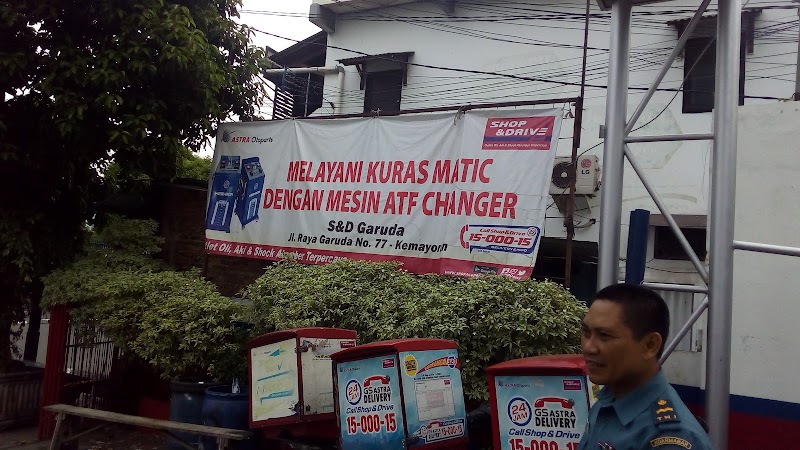 Shop&Drive Garuda di Jakarta Pusat
