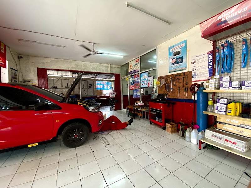 Shop&Drive Garuda di Jakarta Pusat