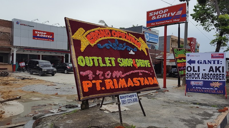 Shop&Drive Marpoyan - Pandau di Pekanbaru