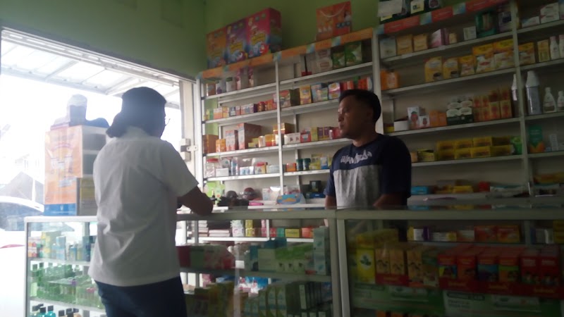 Toko apotek yang ada di Jagakarsa, Jakarta Selatan