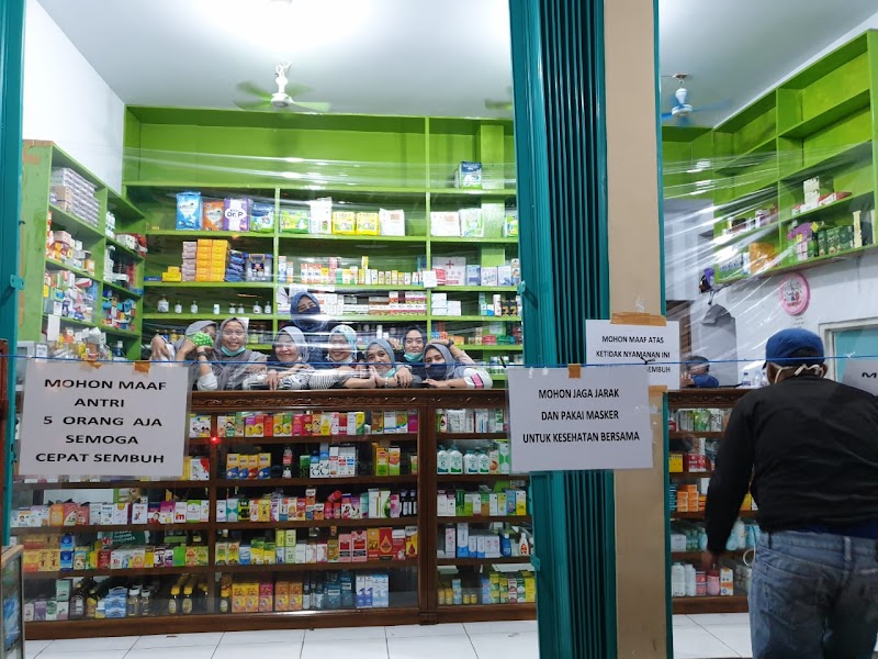 Toko apotek yang ada di Kemayoran, Jakarta Pusat