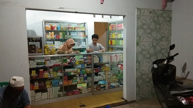 Foto apotek terdekat di Kab. Lombok Barat