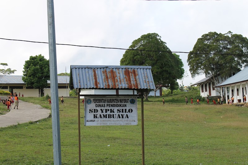 Foto apotek terdekat di Kab. Maybrat