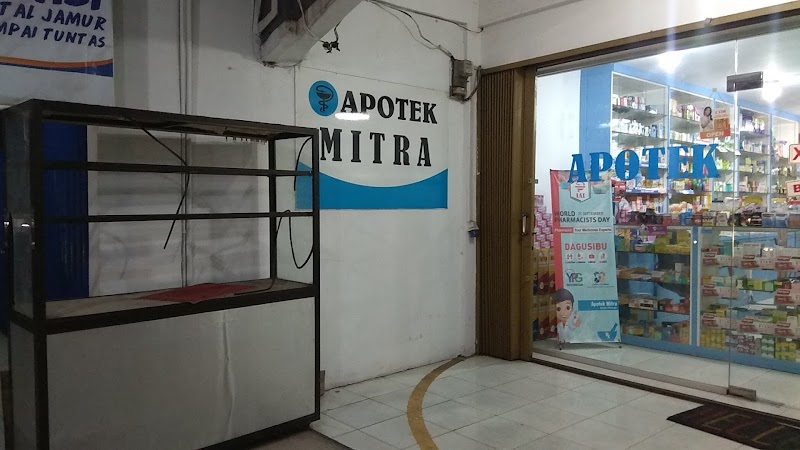 Foto apotek terdekat di Kota Batam