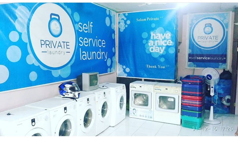 Foto binatu laundry di Padang