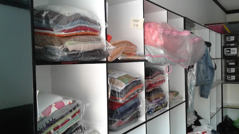 Foto binatu laundry di Surabaya