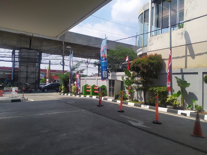 Foto Pom Bensin terdekat di Jakarta Selatan