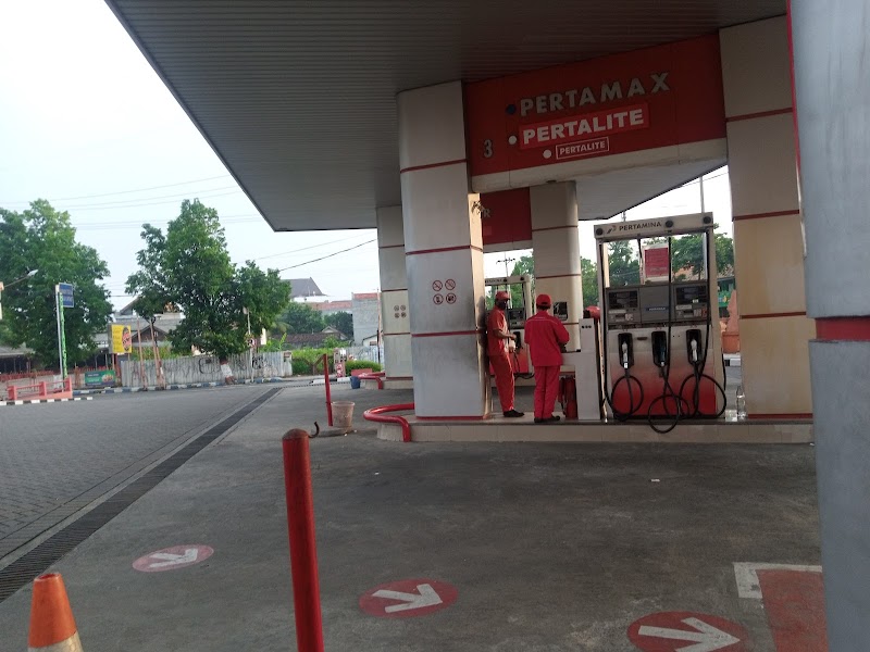 Foto Pom Bensin terdekat di Kota Mojokerto