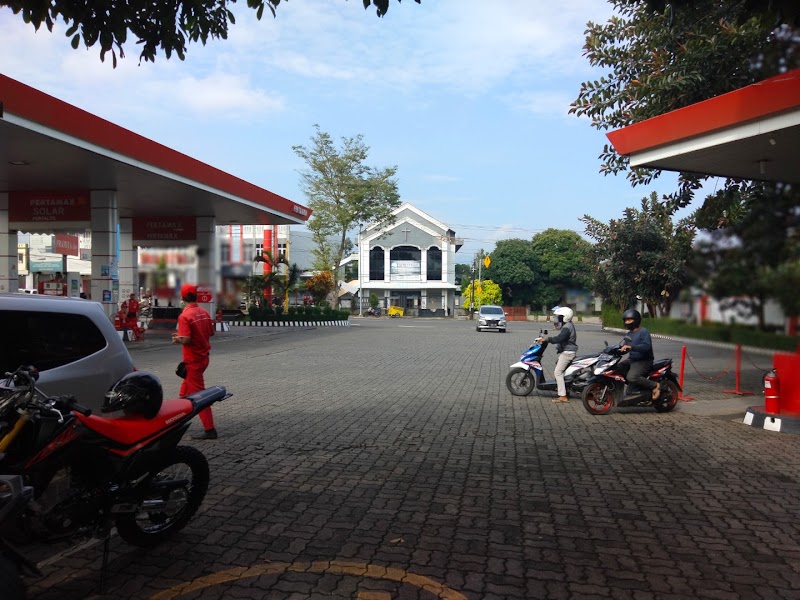 Foto Pom Bensin terdekat di Kota Salatiga