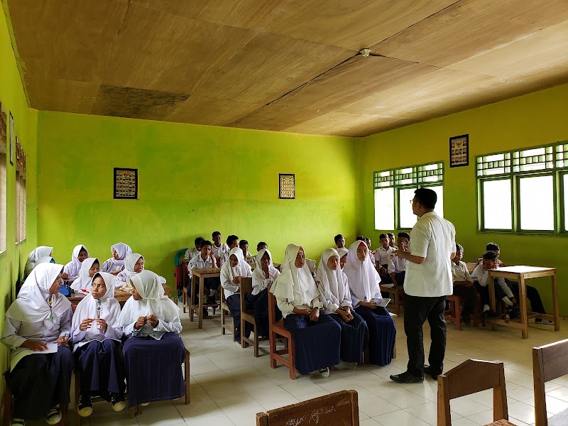 Foto salah satu RS di Buru Selatan