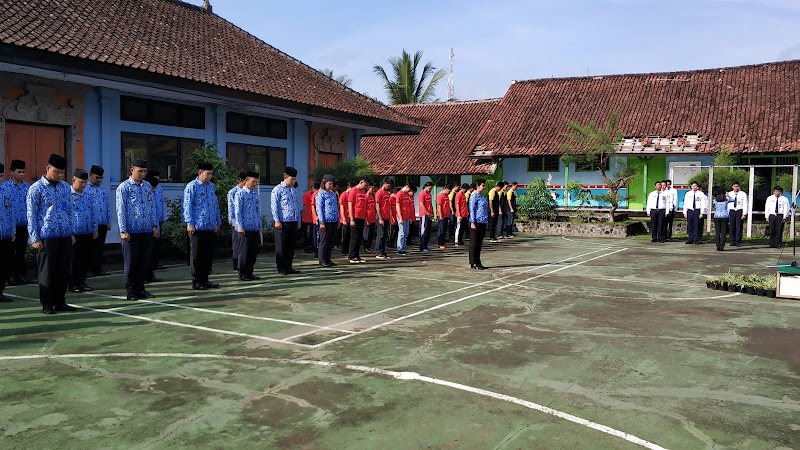 Kantor Imigrasi di Karang Asem