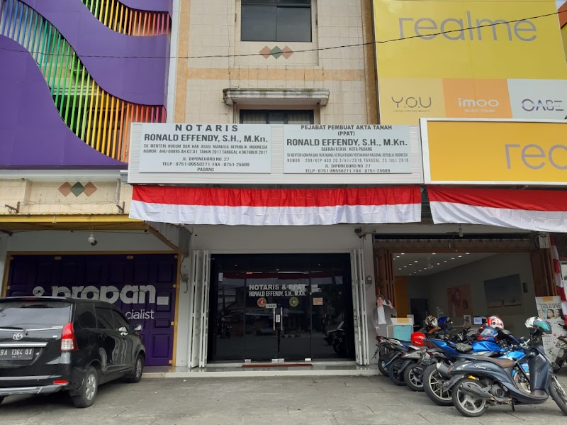 Kantor Notaris & PPAT di Kota Padang