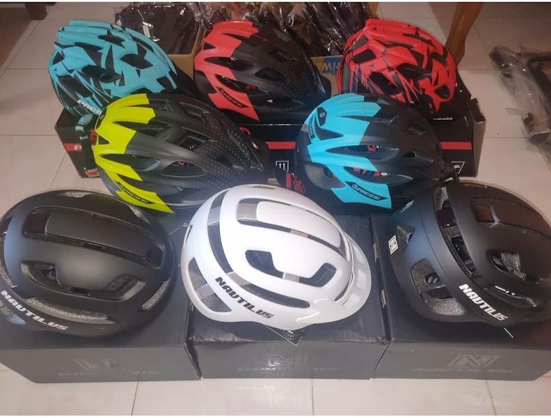 Toko Helm di Banyuwangi