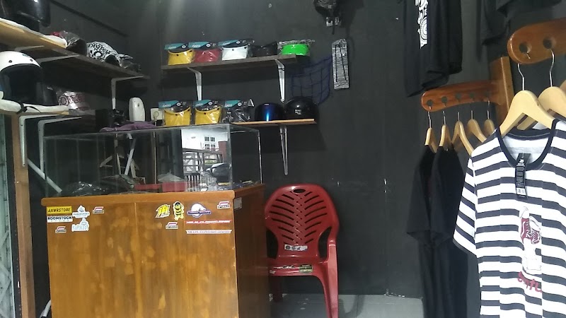 Toko Helm di Jambi