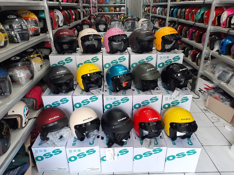 Toko Helm di Mojokerto