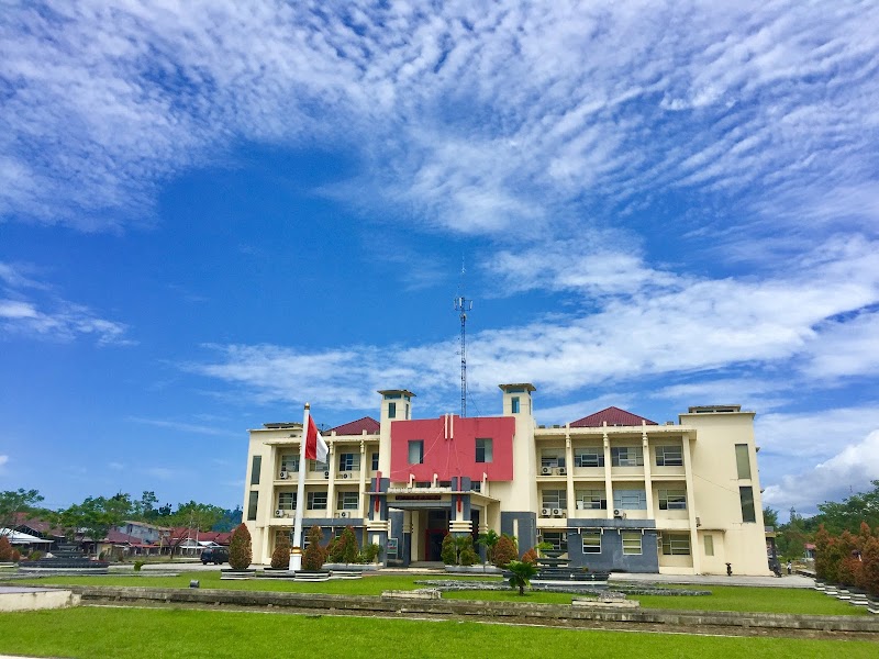 Toko Helm di Simeulue