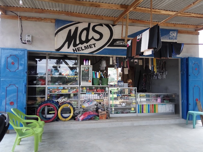 Toko Helm di Tulang Bawang