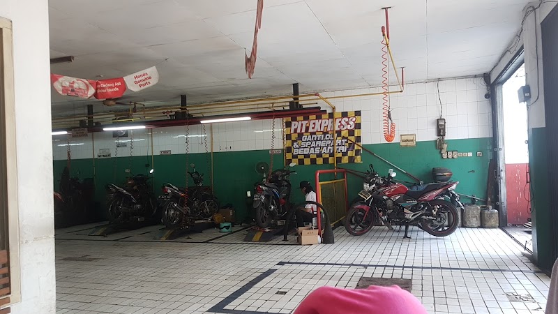 Bengkel motor terbaik di Kota Jakarta Barat