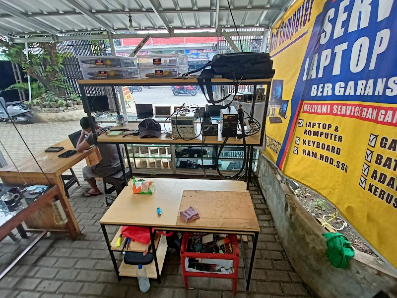 Service Laptop (1) terbaik di Jakarta Timur