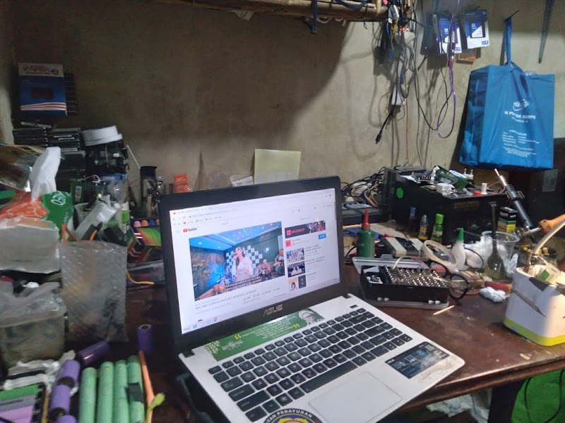 Service Laptop (2) terbaik di Jakarta Barat