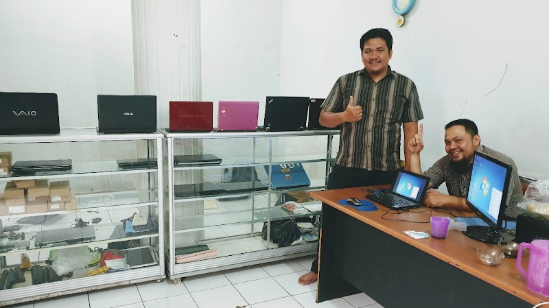Service Laptop (2) terbaik di Kota Palembang