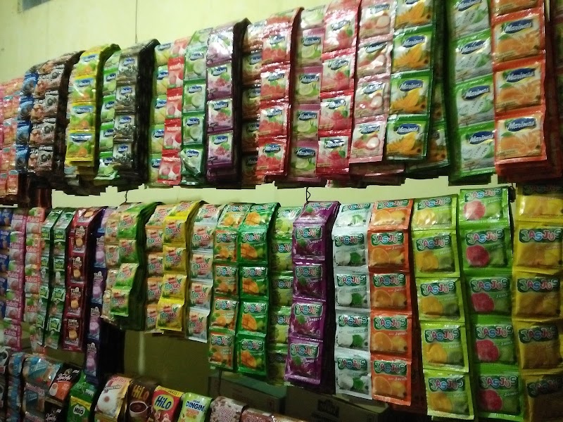 Toko Snack Kiloan (1) terbaik di Kota Kediri
