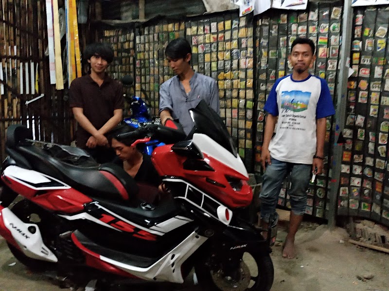 Toko Variasi Motor (1) terbaik di Kota Cirebon