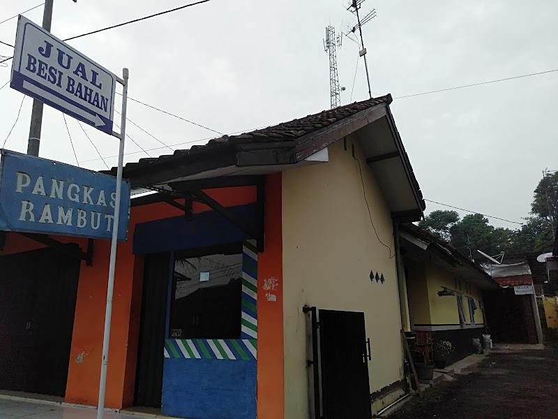 Toko Besi (1) terbaik di Kab. Subang, Jawa Barat