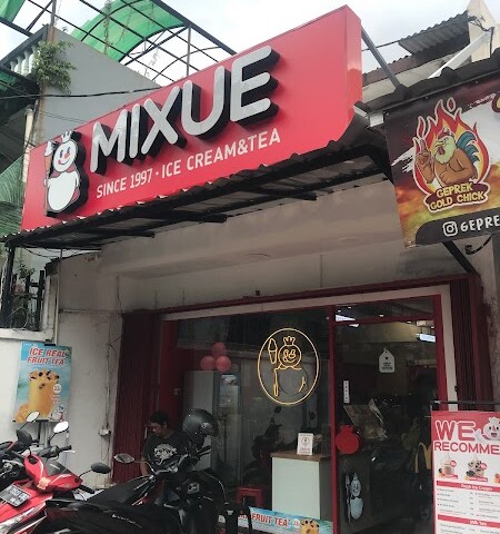 Mixue Mampang Warung Buncit in Mampang Prapatan, Jakarta Selatan