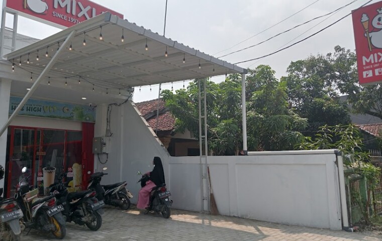 Warehouse Mixue Cikarang - Distribution Center in Serang Baru, Bekasi
