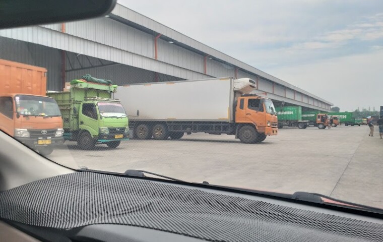 Warehouse Mixue Cikarang - Distribution Center in Serang Baru, Bekasi