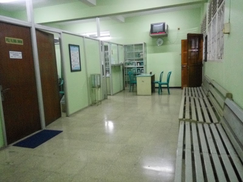 Balai Pengobatan Darul Hikmah in Jambangan