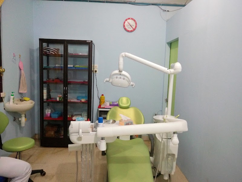 Dokter Gigi Atika Dahliandari in Kab. Sragen