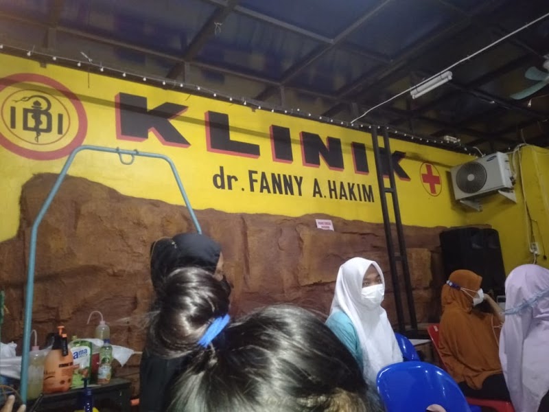 dr. FANNY A. HAKIM in Mijen