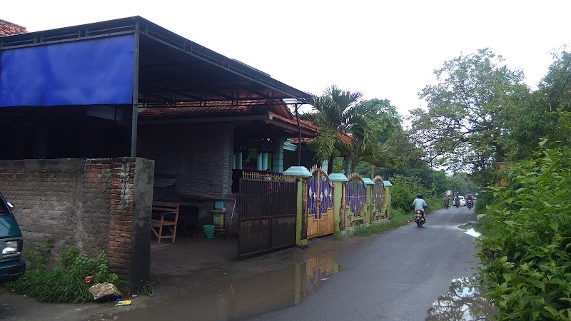 Klinik alfa syifa kombangan in Kab. Bangkalan