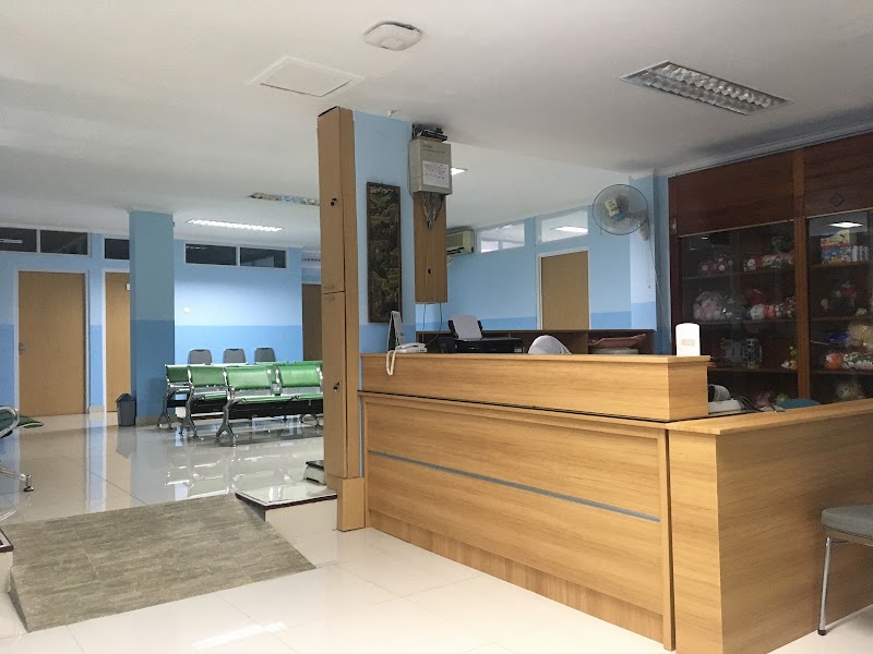 Klinik & Apotik Selaras in BSD City