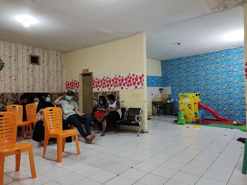 Klinik arrasyifa in Cakung
