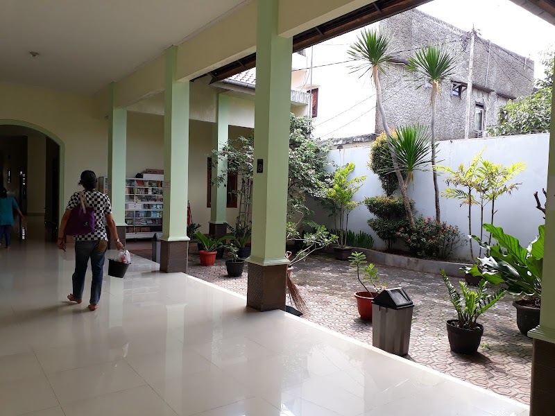 Klinik Bersalin Bunga Mawarni in Kota Banjar